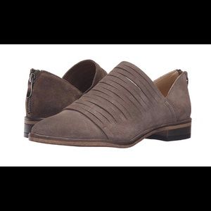 *NWOT* Women’s slip-on loafer!